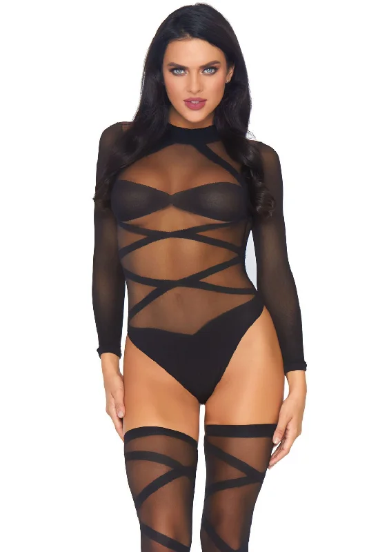 Seamless Bodysuits for a Smooth Underwear LookBodysuit and Thigh High Black