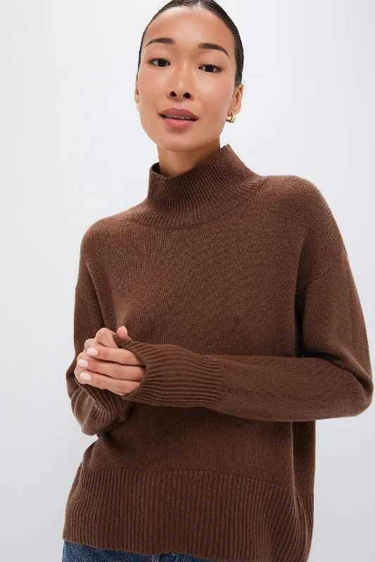 Oversized Women Sweater for a Cozy and Fashionable LookBrown Roll Neck Jumper