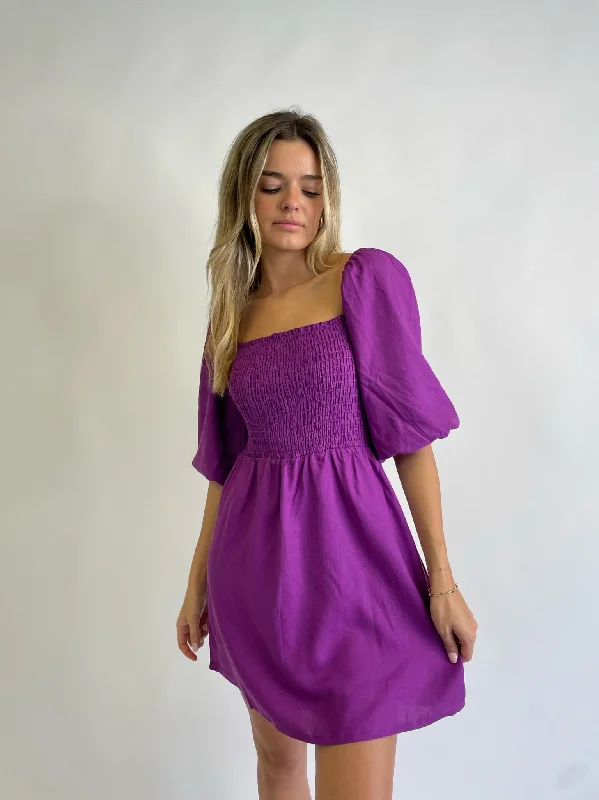 Mini Women Dress with a Short Hem for a Young and Trendy StyleTHE DANIELLA DRESS