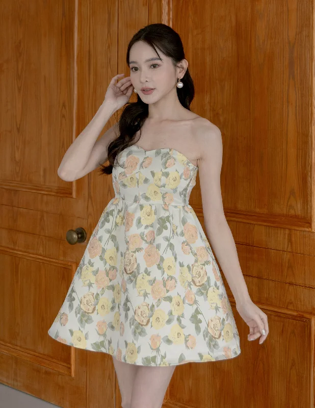 Ball Gown Women Dress with a Full Skirt for a Princess - like LookRoxanne Floral Jacquard Dress in Yellow