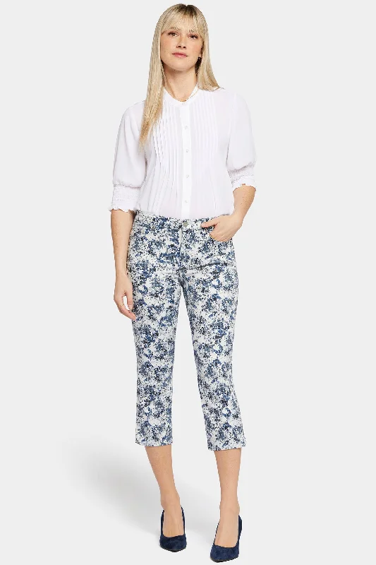 Mom jeans for a nostalgic and casual lookChloe Capri Jeans - Forest Lagoon