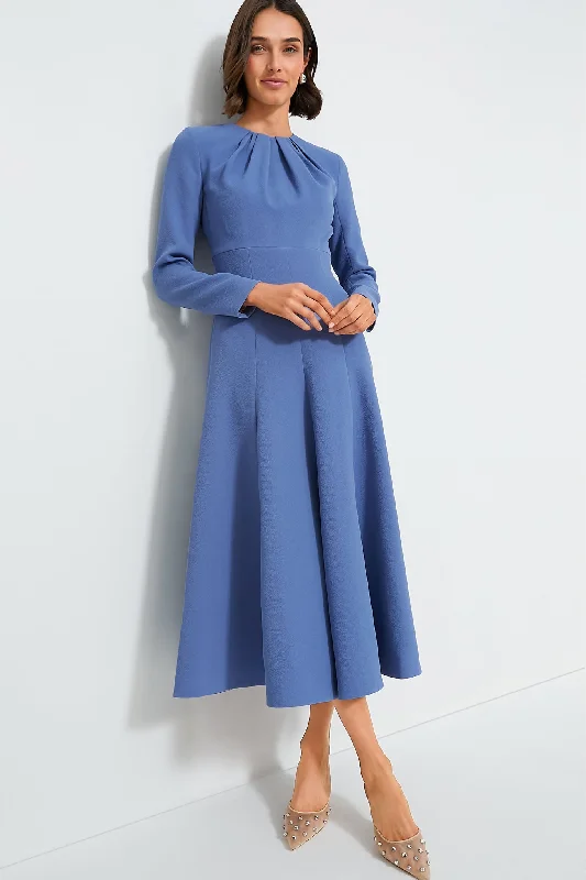 Long - Sleeve Women Dress in Velvet for a Luxurious Winter LookIndigo Beldium Midi Dress