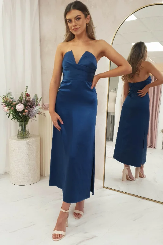 Halter Neck Women Dress to Show Off the Shoulders and NecklineLouvre Strapless Satin Midi Dress | Navy