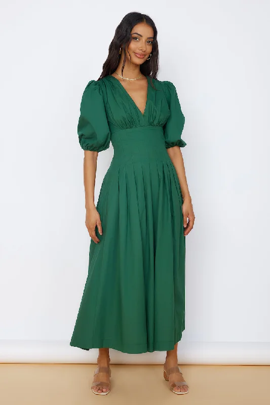 Shift Women Dress with a Simple and Classic Design for Everyday WearNature's Escape Maxi Dress Green