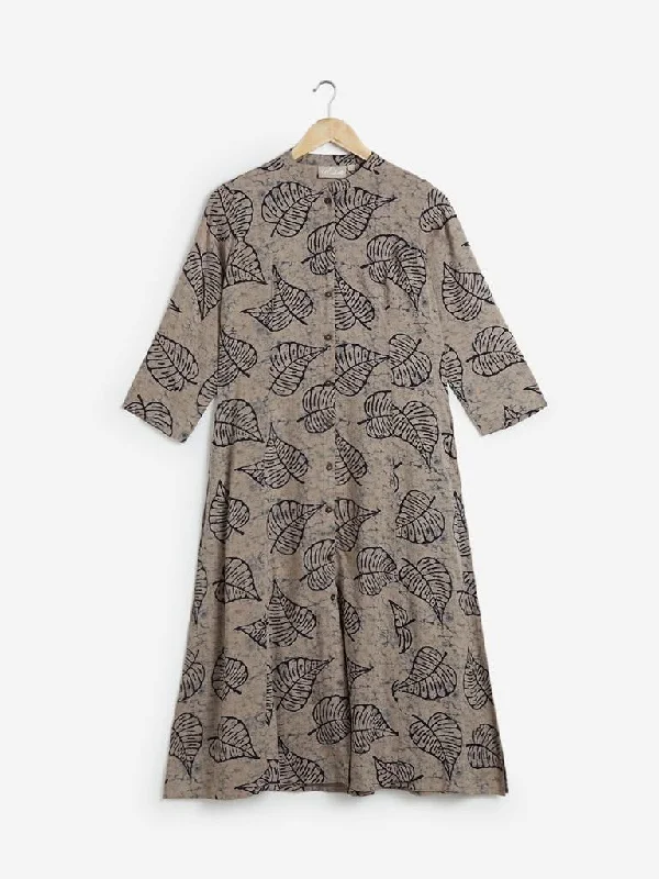 Utsa Grey Leaf Patterned A-line Kurta